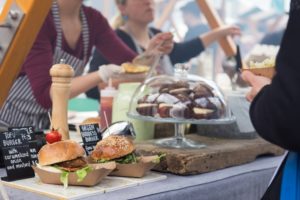 Fesztiválozzon street food tálcákkal!